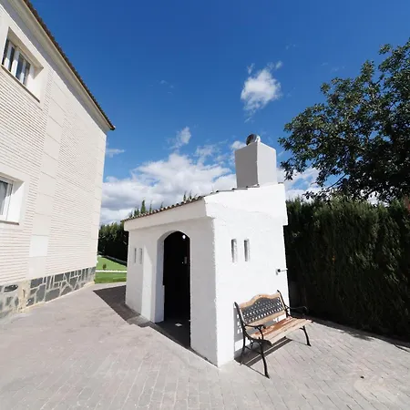 Luxury 20 Minutes From Valencia Holiday home Lliria